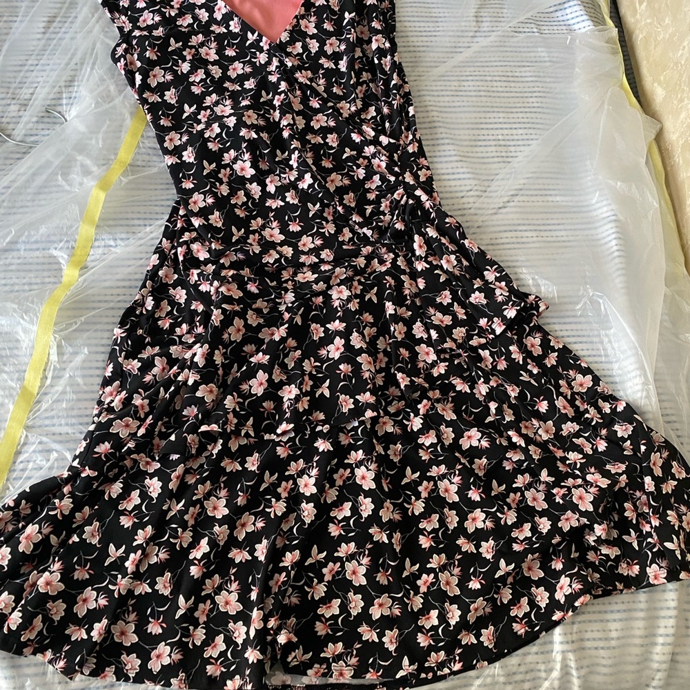 【almost new】Robbie Bee Pink and White Sleeveless Sundress